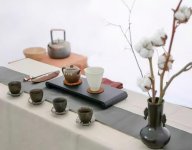 白茶清歡無別事 我在等風(fēng)也等你全詩是什么？